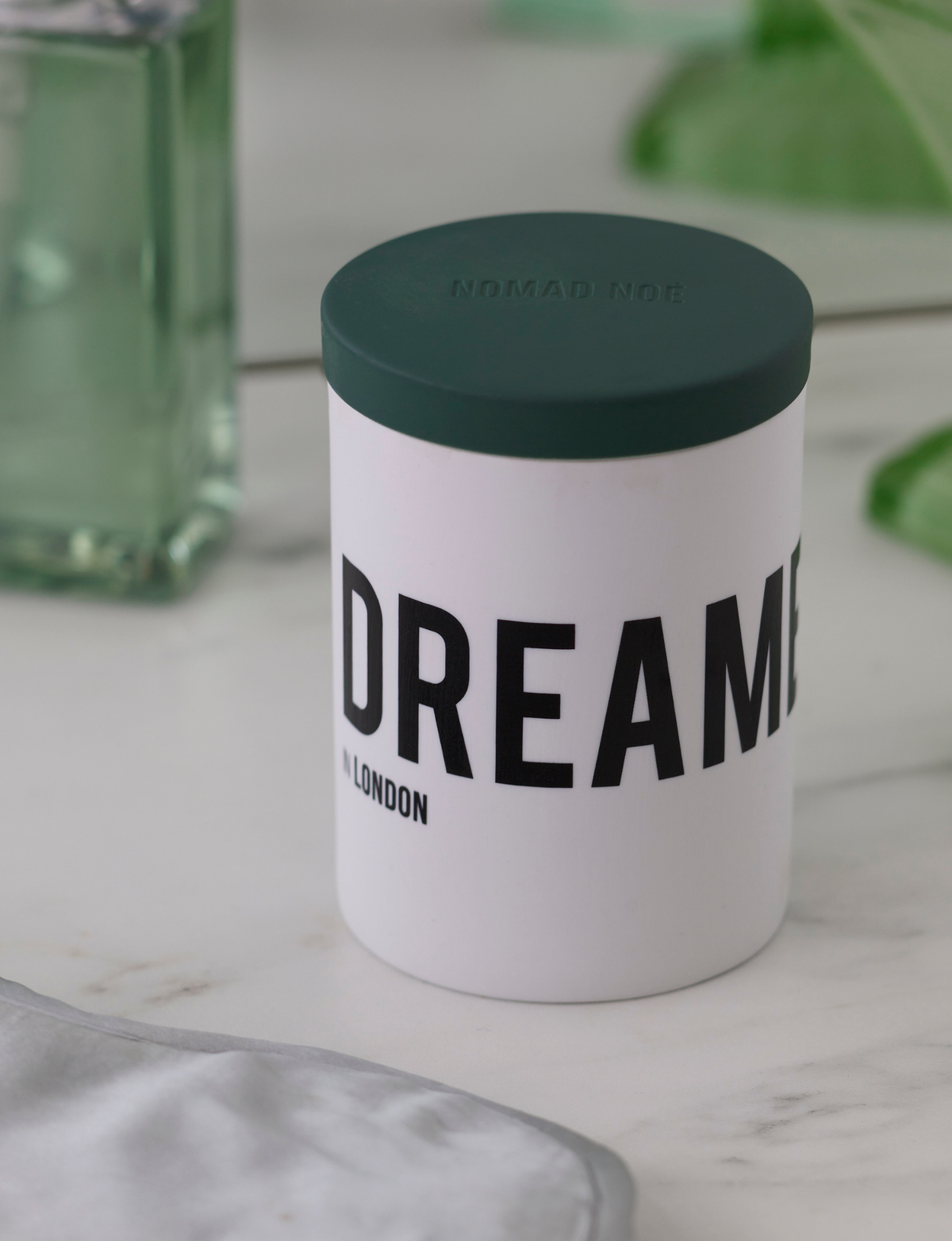 DREAMER in London - Cedarwood & Vanilla candle
